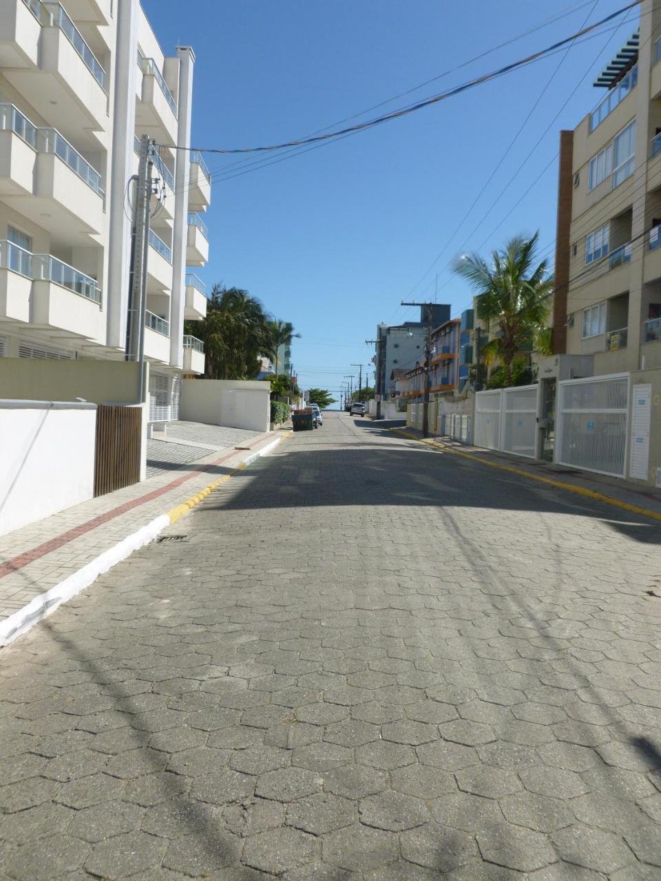Apartamentos Bombinhas - 140 Metros Da Praia Exterior foto